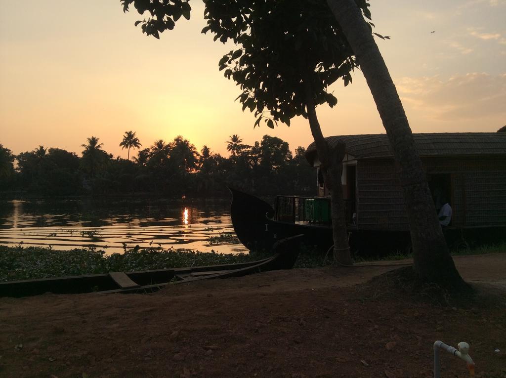Ayana'S Homestay Alappuzha Eksteriør bilde